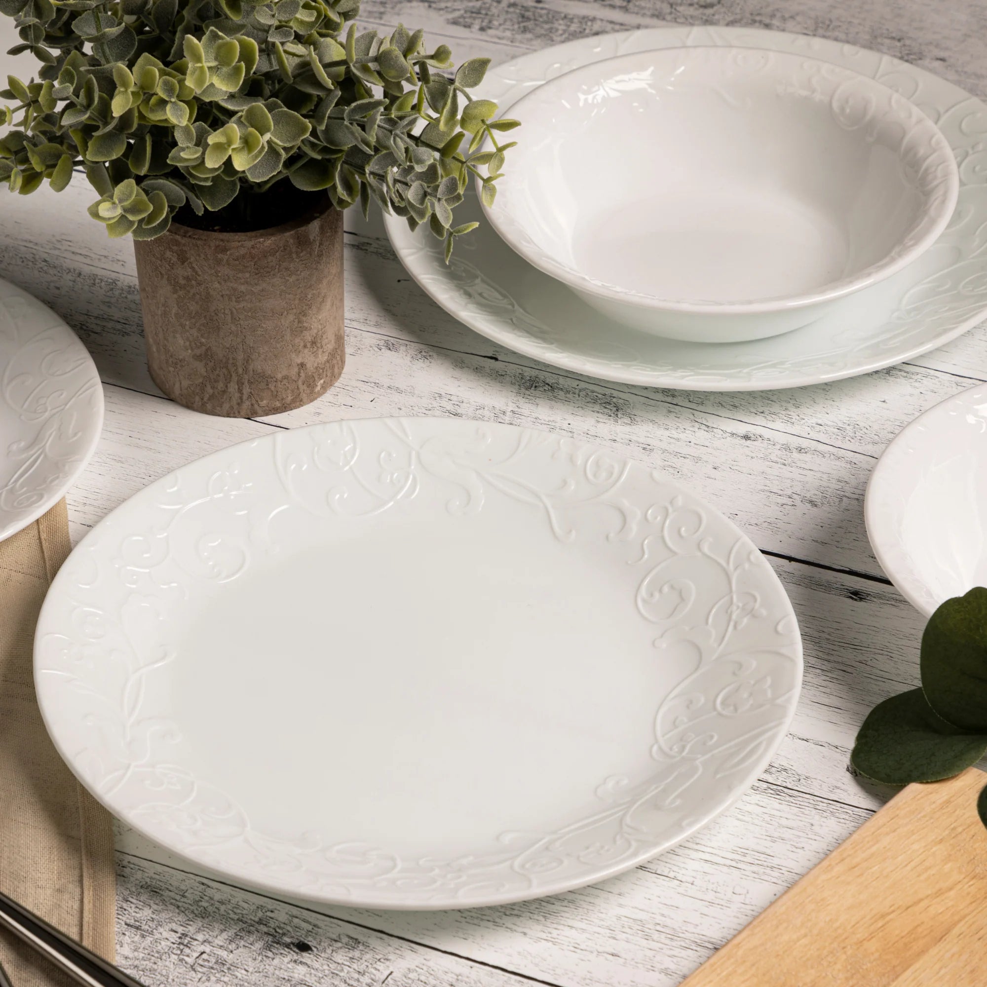 Corelle Bella Faenza 18-piece Dinnerware Set, Service for 6 - Image 4